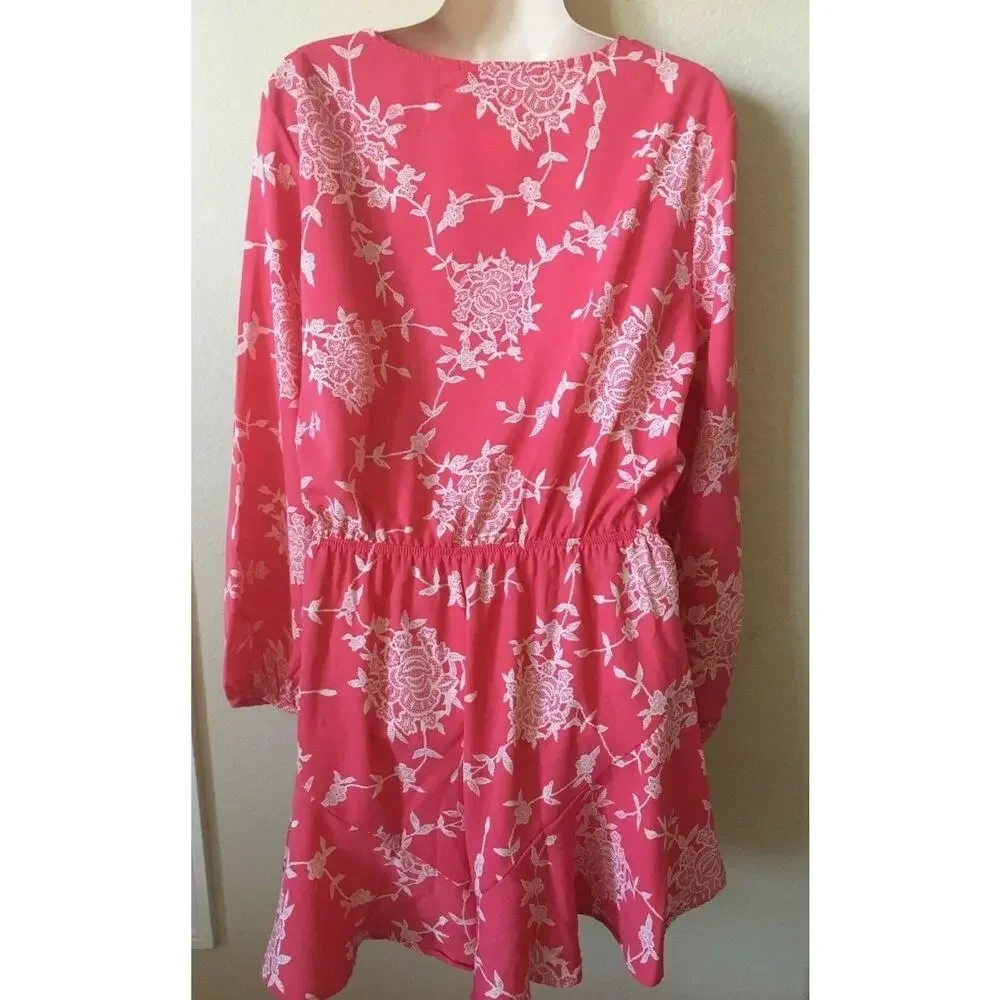Fraiche by J Pink Floral Crepe Long Sleeve V Neck Surplice Romper Size L